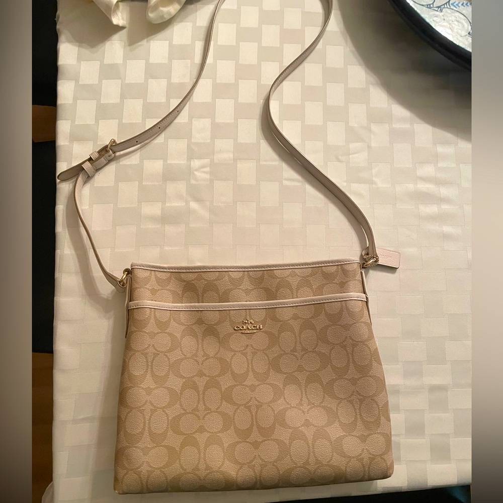 A coach purse
